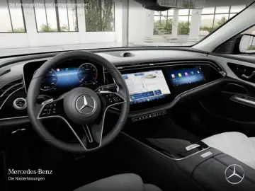 MERCEDES-BENZ E 200 4M Exclusive Premium  SUPERSCREEN