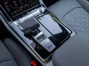 Audi Q8 50 TDI QUATTRO.SLINE.SOFT.B&O.PANO.AHK