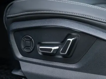 Audi Q8 50 TDI QUATTRO.SLINE.SOFT.B&O.PANO.AHK