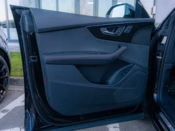 AUDI Q8 50 TDI quattro_SLine