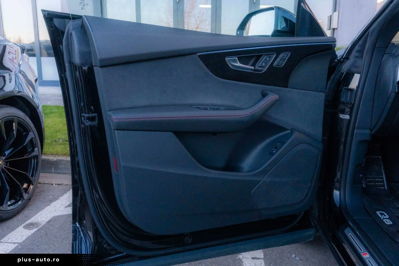 AUDI Q8 50 TDI quattro_SLine