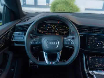 AUDI Q8 50 TDI quattro_SLine