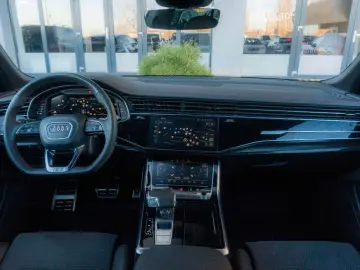 AUDI Q8 50 TDI quattro_SLine