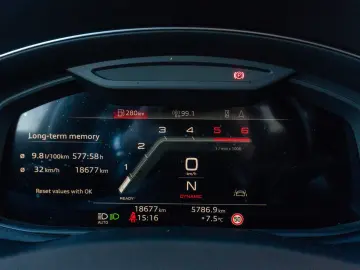 AUDI Q8 50 TDI quattro_SLine