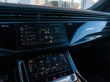 AUDI Q8 50 TDI quattro_SLine