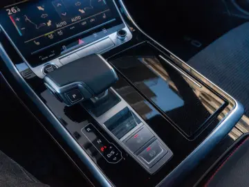 AUDI Q8 50 TDI quattro_SLine