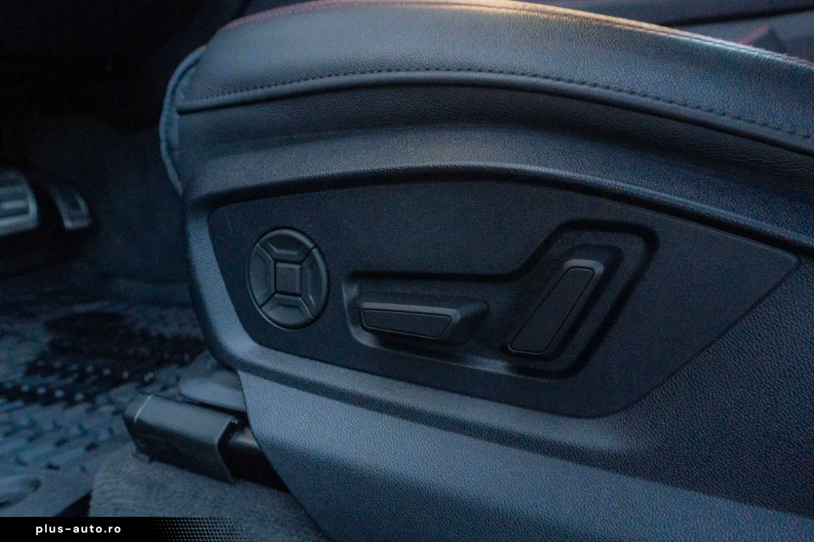 AUDI Q8 50 TDI quattro_SLine