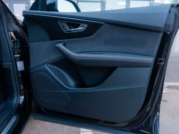 AUDI Q8 50 TDI quattro_SLine