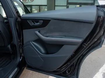 AUDI Q8 50 TDI quattro_SLine