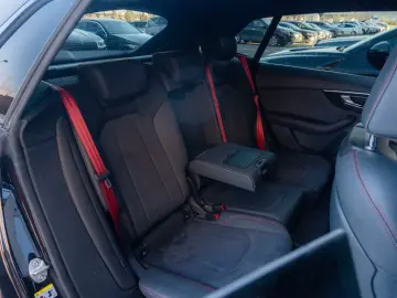 AUDI Q8 50 TDI quattro_SLine