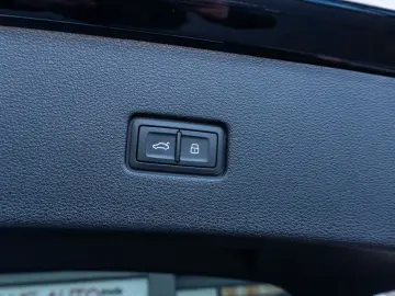 AUDI Q8 50 TDI quattro_SLine