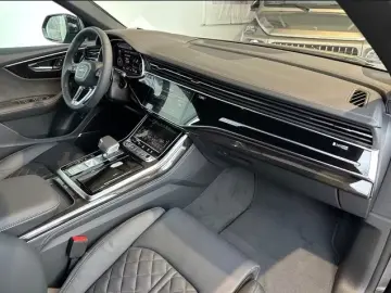 Audi Q8 TDI SLINE MY26 silber-sw Park  4Z HUD 23