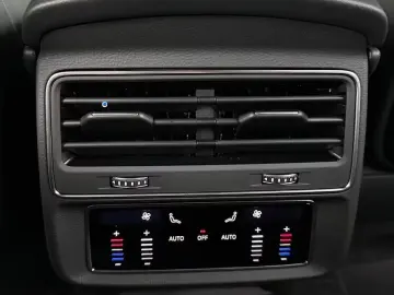 Audi Q8 TDI SLINE MY26 silber-sw Park  4Z HUD 23