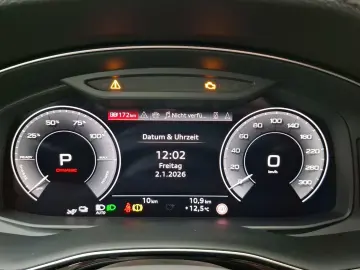 Audi Q8 TFSIe Q 2x S LINE MATRIX STDHZ ACC LM21