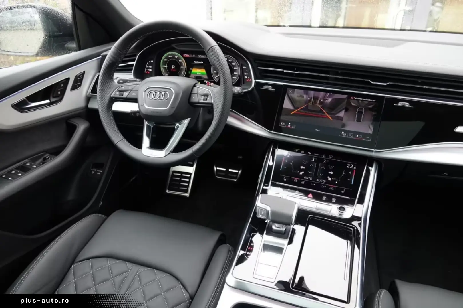 Audi Q8 55 TFSI e S-Line B O Pano Laser AHK Head-Up