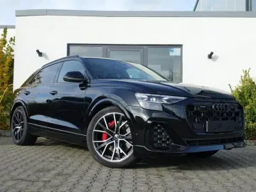 Audi Q8 55 TFSI e S-Line B O Pano Laser AHK Head-Up
