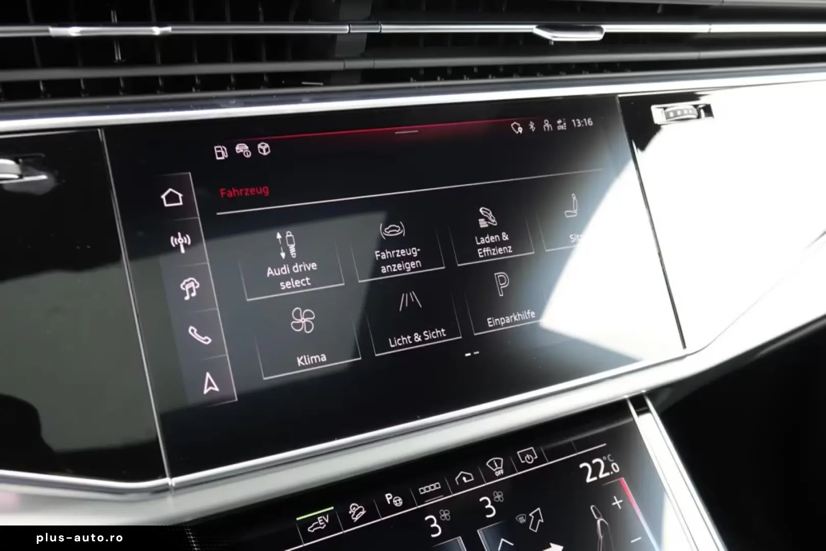 Audi Q8 55 TFSI e S-Line B O Pano Laser AHK Head-Up