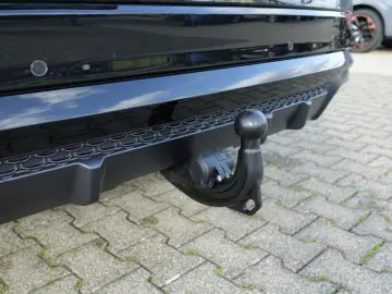 Audi Q8 55 TFSI e S-Line B O Pano Laser AHK Head-Up