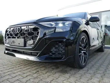 Audi Q8 55 TFSI e S-Line B O Pano Laser AHK Head-Up