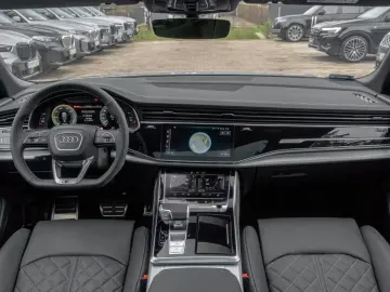 Audi Q8 60 TFSIeS-Line.Matrix.Panoramic.Air Deflector.Towbar
