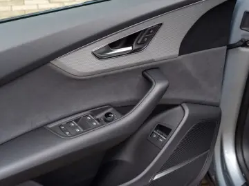 Audi Q8 60 TFSIeS-Line.Matrix.Panoramic.Air Deflector.Towbar