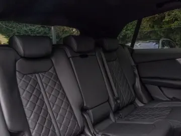 Audi Q8 60 TFSIeS-Line.Matrix.Panoramic.Air Deflector.Towbar