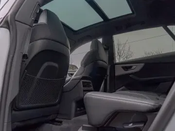 Audi Q8 60 TFSIeS-Line.Matrix.Panoramic.Air Deflector.Towbar