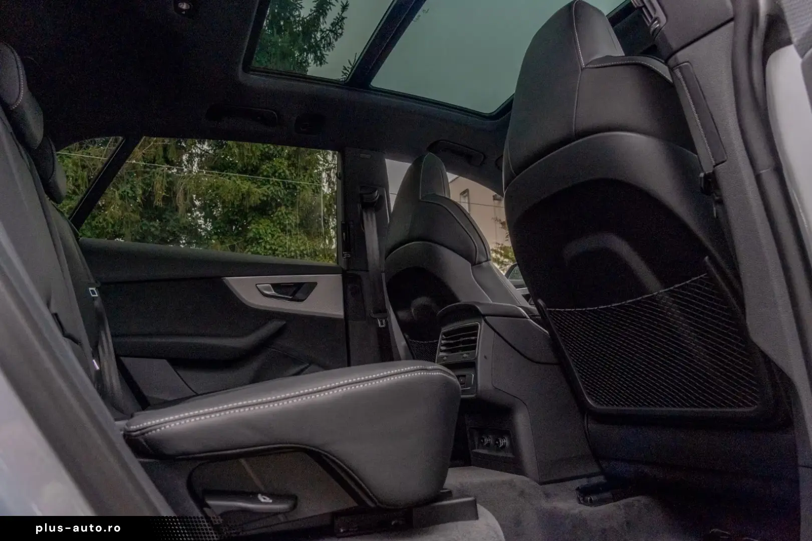 Audi Q8 60 TFSIeS-Line.Matrix.Panoramic.Air Deflector.Towbar