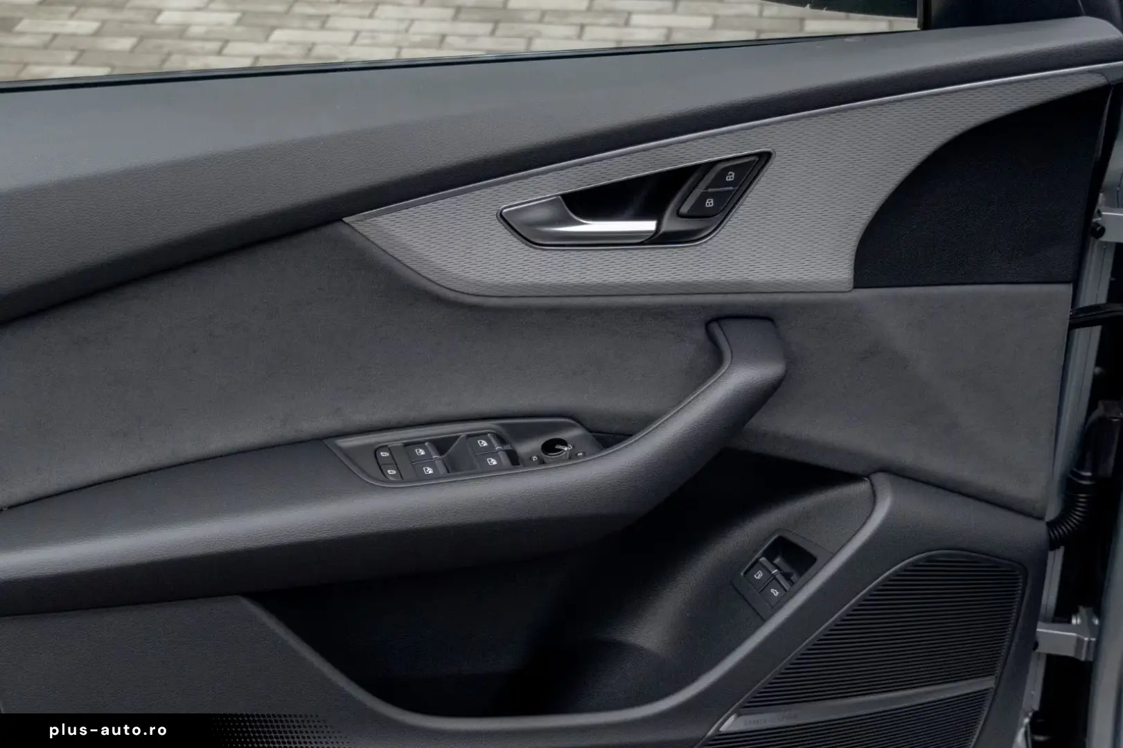 Audi Q8 60 TFSIeS-Line.Matrix.Panoramic.Air Deflector.Towbar