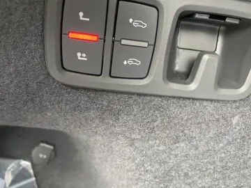 Audi Q8 60 TFSI e quattro EXKLUSIVE FULL