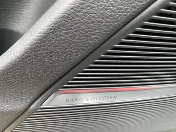 Audi Q8 60 TFSI e quattro EXKLUSIVE FULL