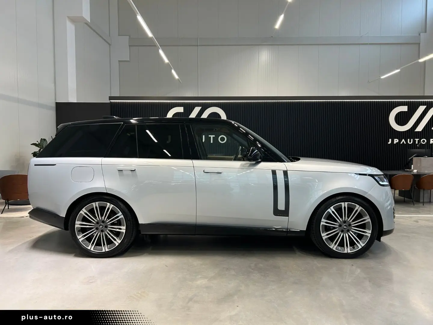 LAND ROVER Range Rover Autobiography