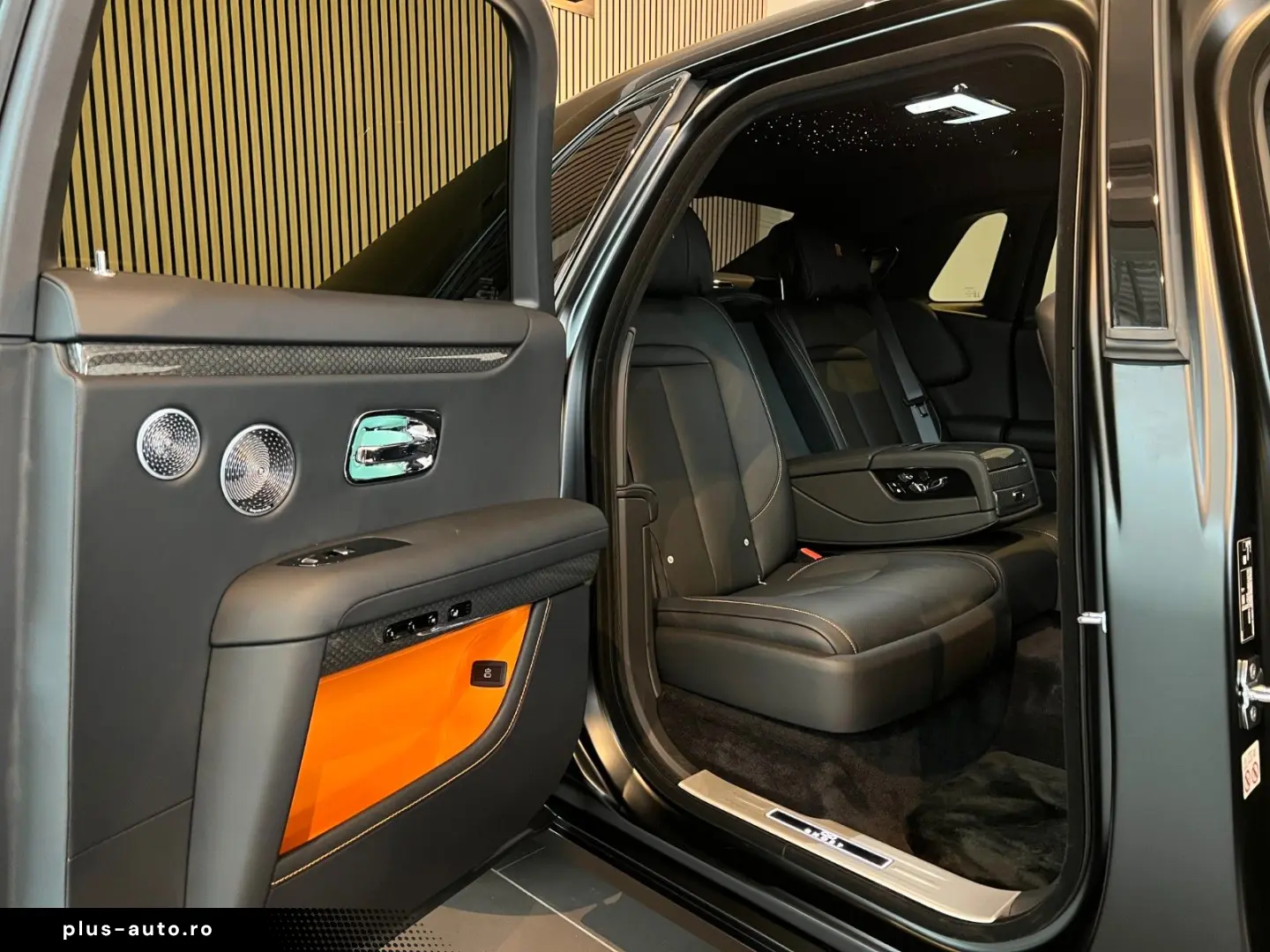 ROLLS ROYCE Ghost Black Badge  Shooting-Star Table Theatre