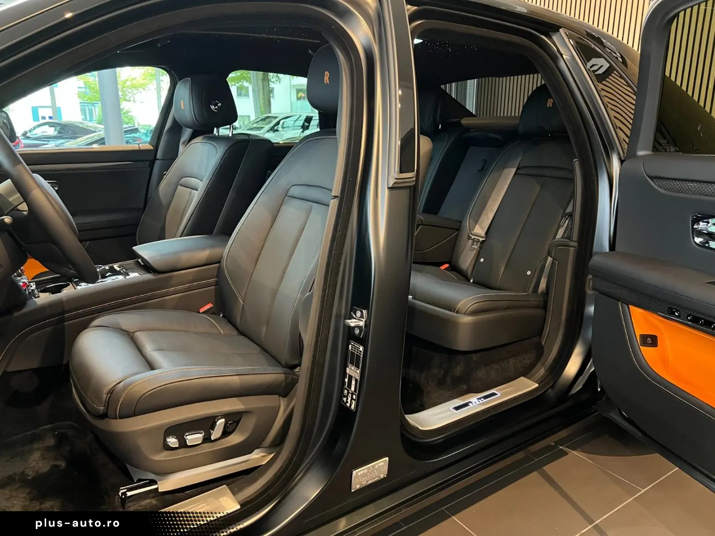 ROLLS ROYCE Ghost Black Badge  Shooting-Star Table Theatre