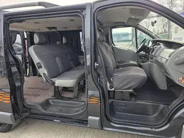 Opel vivaro autoturism