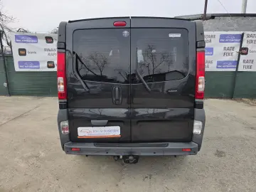 Opel vivaro autoturism