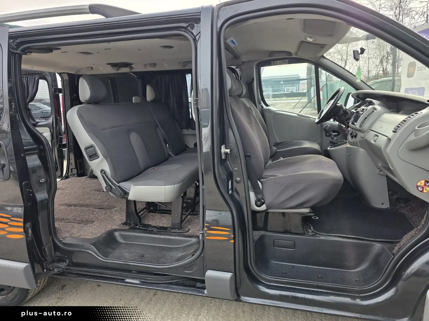 Opel vivaro autoturism