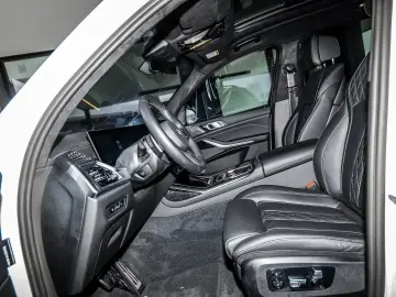 BMW X7 xDrive40i M Sport HUD PANO ACC AHK RFK NAVI