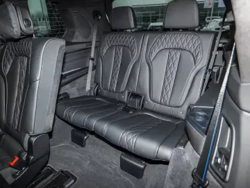 BMW X7 xDrive40i M Sport HUD PANO ACC AHK RFK NAVI