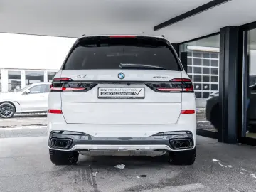 BMW X7 xDrive40i M Sport HUD PANO ACC AHK RFK NAVI
