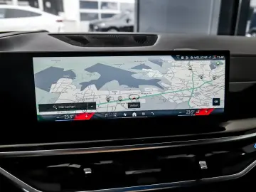 BMW X7 xDrive40i M Sport HUD PANO ACC AHK RFK NAVI