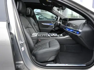 BMW 750e xDrive M-Sport  SHADOW EXEC.DRIVE INTEGRAL