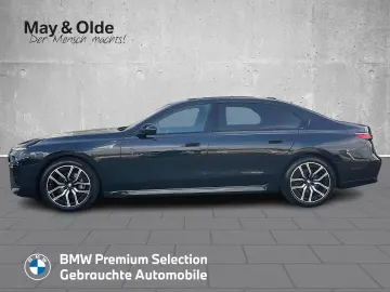 BMW 740 d xDrive M Sport Innovationspaket Pano AHK D