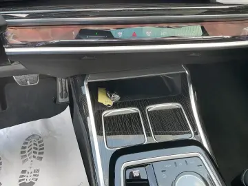 BMW 740 d xDrive M Sport Innovationspaket Pano AHK D