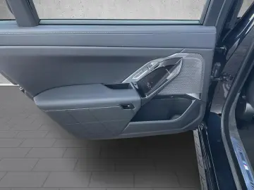 BMW 740 d xDrive M Sport Innovationspaket Pano AHK D