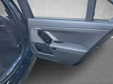 BMW 740 d xDrive M Sport Innovationspaket Pano AHK D