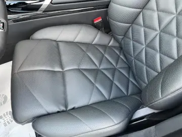 BMW 740 d xDrive M Sport Innovationspaket Pano AHK D