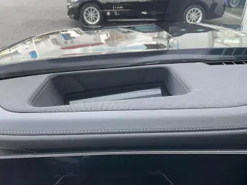 BMW 740 d xDrive M Sport Innovationspaket Pano AHK D