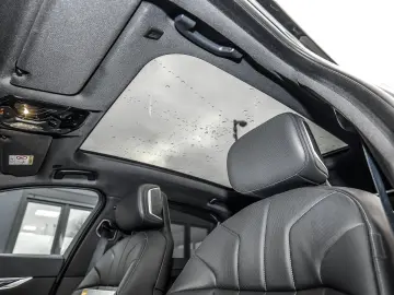 BMW 750e xDrive Pano DAP PAP Massage Iconic Glow Exe