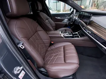 BMW 740 7 740 d xDrive M Sport